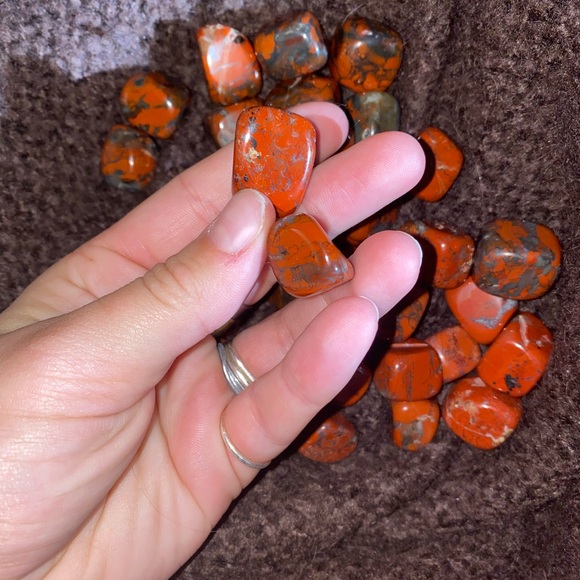 Assorted Red Bloodstone tumble stone - Picture 4 of 7